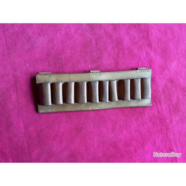 Porte cartouches ancien en cuir de ceinture mixte, pas de prix de rserve