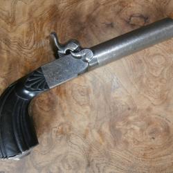 Pistolet &agrave; coffre de luxe "monarchie de Juillet - 2nd. Empire.