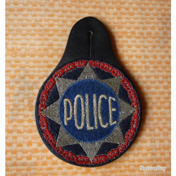 Insigne de poitrine police nationale Fran�aise