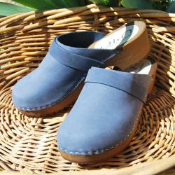 Sabots su&eacute;dois femme en daim nubuck velours luxe bleu marine navy