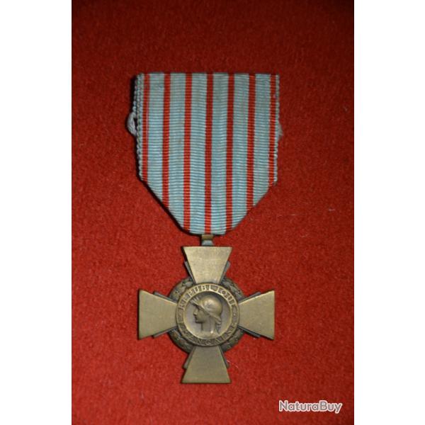 CROIX DU COMBATTANT 1914/1918-1939/1945-INDOCHINE-ALGERIE- CAMPAGNE COLONIALE
