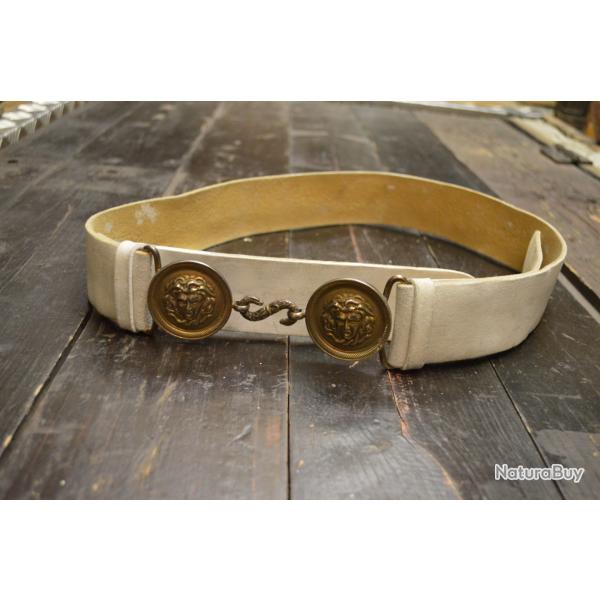 Ceinturon garde r�publicaine mod�le 1931 en cuir buffle blanc, boucle plaques m�duse. France WW2 (D)