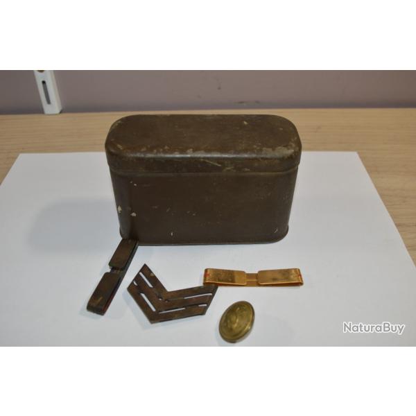 Lot divers Militaria Boite transport Lunette Fran�aise Moto 1939/1945 (22)