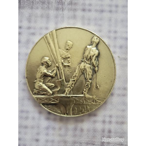 Cette m�daille ex�cut�e par le graveur Charles Trotin fut probablement donn�e comme souvenir