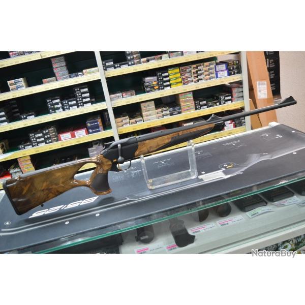 CARABINE LINEAIRE BLASER R8 SUCCESS BOIS ET CUIR GRADE 4 CALIBRE 9.3X62 AVEC ORGANES DE VISSES NEUVE