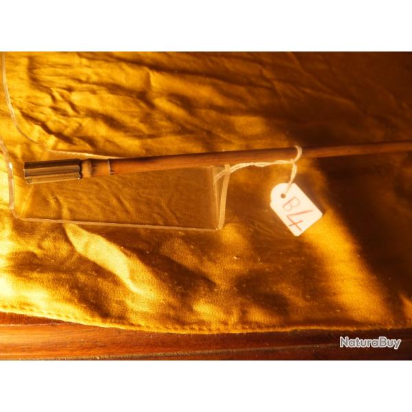 Baguette de type : fusil.                                                                     (B 4)