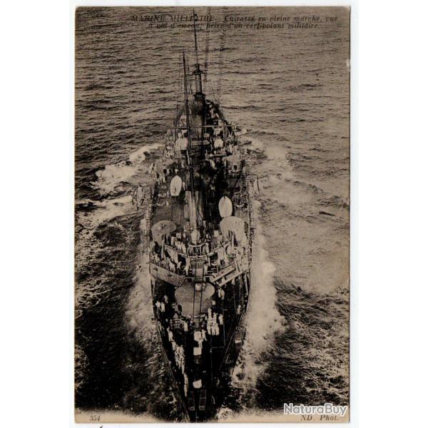 CPA - MARINE Militaire  -"Cuirasse en pleine Capitaine Saconnay, Exercice du Cerf-Volant N�1191