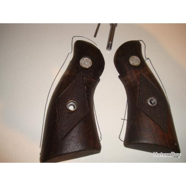 PLAQUETTE �POUR REVOLVER RUGER MOD ? VOIR COTES