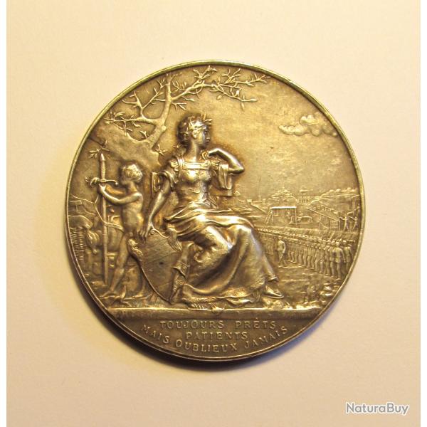 (520) M�daille "Toujours pr�ts, patients, mais oublieux jamais"14-18, sign� H. D