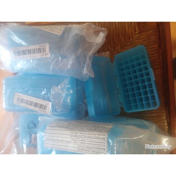 Lot de botes a munitions