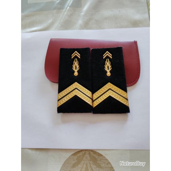 Fourreaux rigides de mar�chal des logis mobile �tat neuf