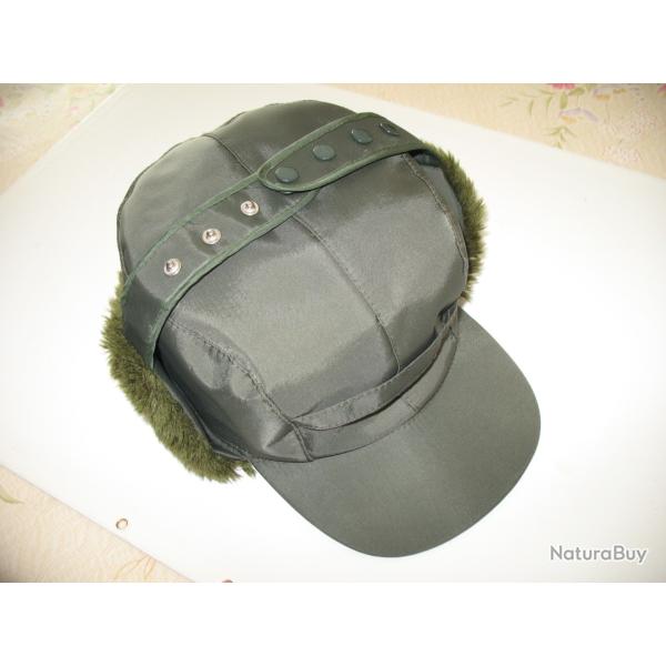 casquette fourr�e kaki polyester T59/60