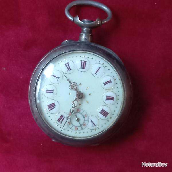 montre gousset fond jaune clair  � r�parer ou pour pi�ce