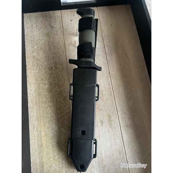 Couteau de chasse mod�le black bear