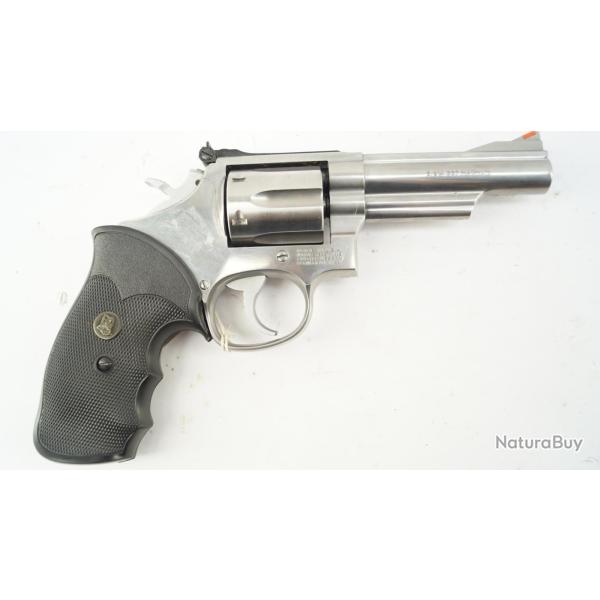 Revolver Smith &amp; Wesson 66-4 357 Mag