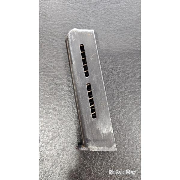 Chargeur unique D6 9 coups