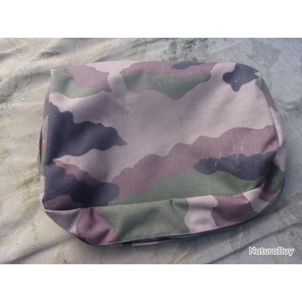 porte-document arm�e