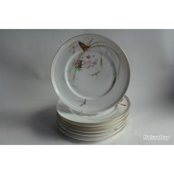 Anciennes assiettes porcelaine fine d�cor peint main Fleurs Insectes
