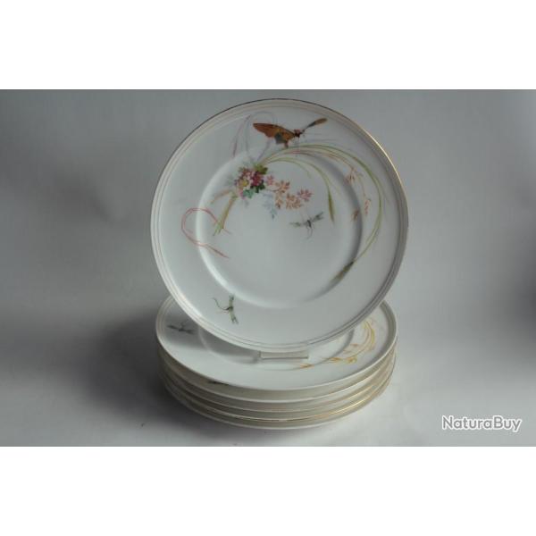 Anciennes assiettes porcelaine fine d�cor peint main Fleurs Insectes