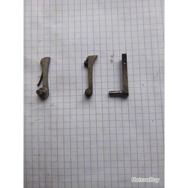 1 doigt �l�vateur revolver r�glementaire