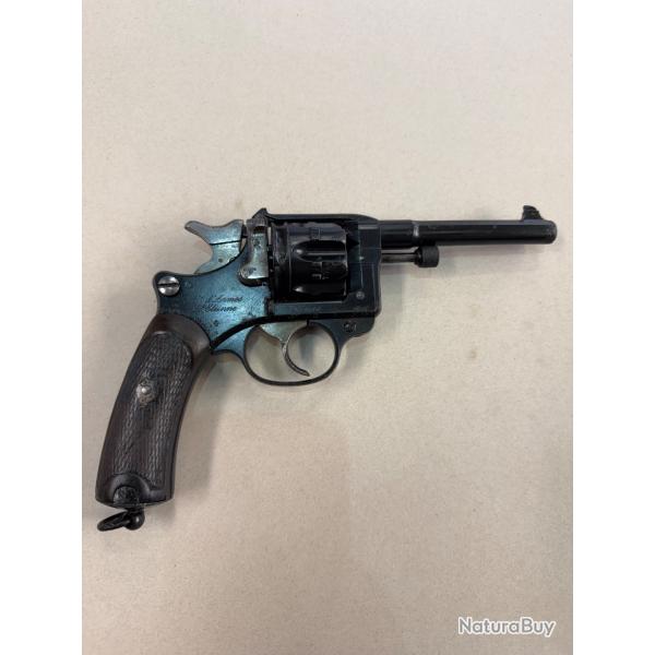 Revolver d'ordonnance MAS 1892 calibre 8 mm 92