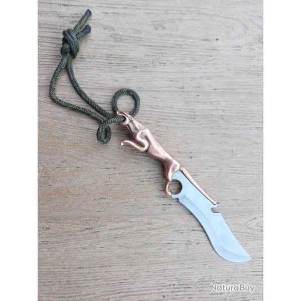COUTEAU  A  LA POIGNEE  PANTHERE  .  ORIGINALE  &  BELLE PIECE .