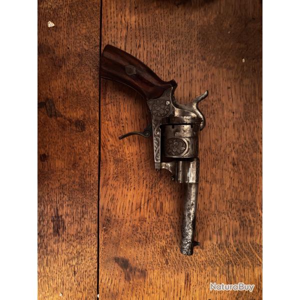 revolver lefaucheux  broche