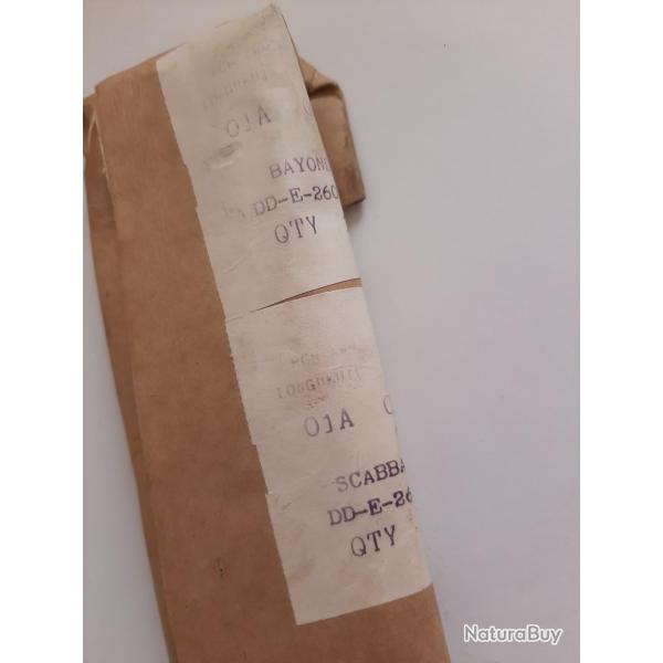 Baionnette clou MKII anglaise encore emball�e neuve avec fourreau 39-45 dans sa pochette