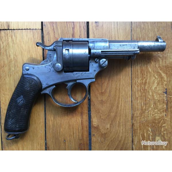 Vends revolver ancien