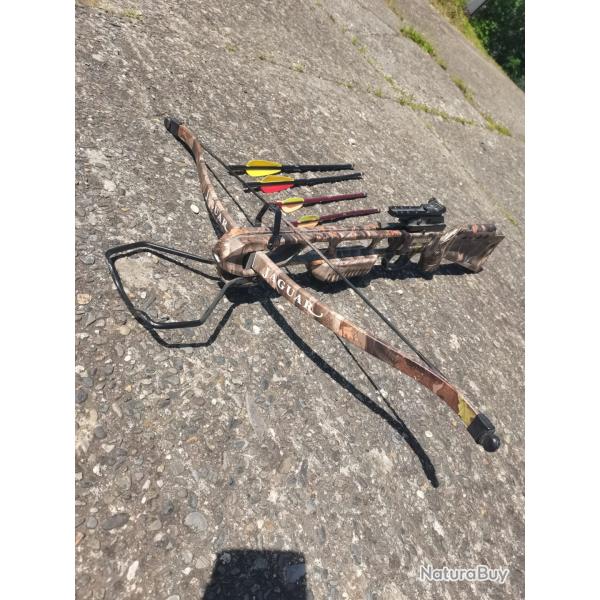 Arbal�te de loisir jaguar cross bow avec 4 fl�ches