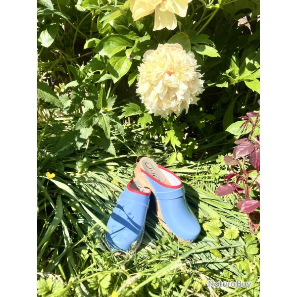 Sabots femme cuir vernis bleu �dition sp�ciale cuir vernis bleu pastel