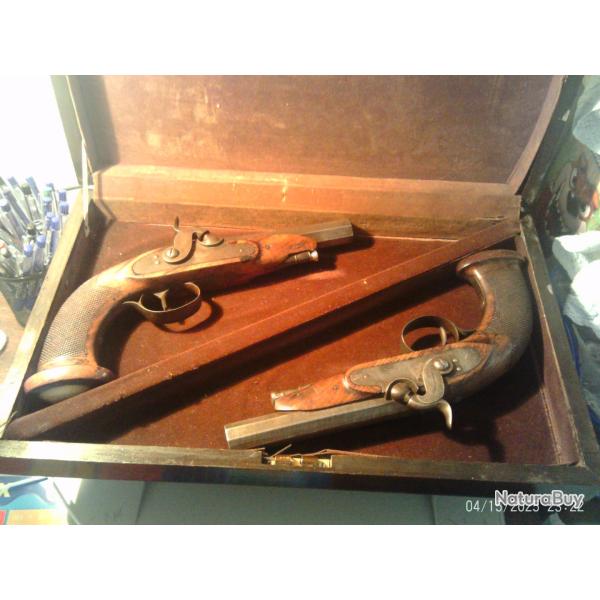 paire de pistolets d'officier 1830-1840 poque louis Philippe