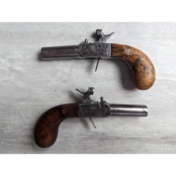 Paire de Petits Pistolets  Coffre  Percussion, vers 1840 / 1850, canons dvissables
