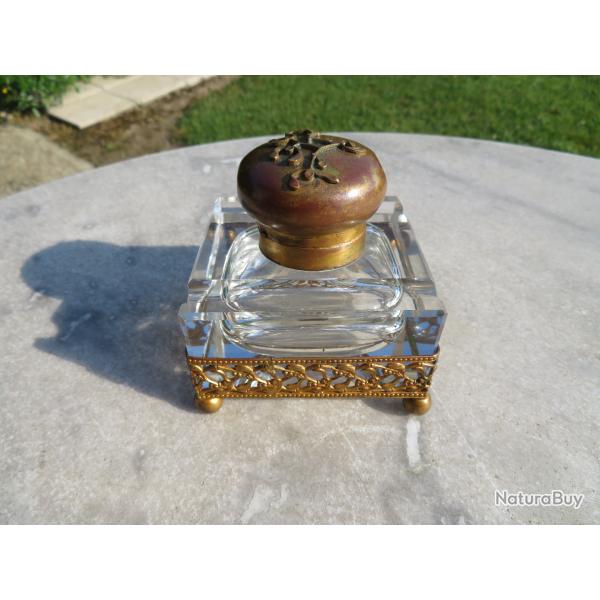 Ancien grand encrier en Cristal & Bronze dor�, D�cor de feuilles de gui p�riode Art Nouveau - (XIX�)