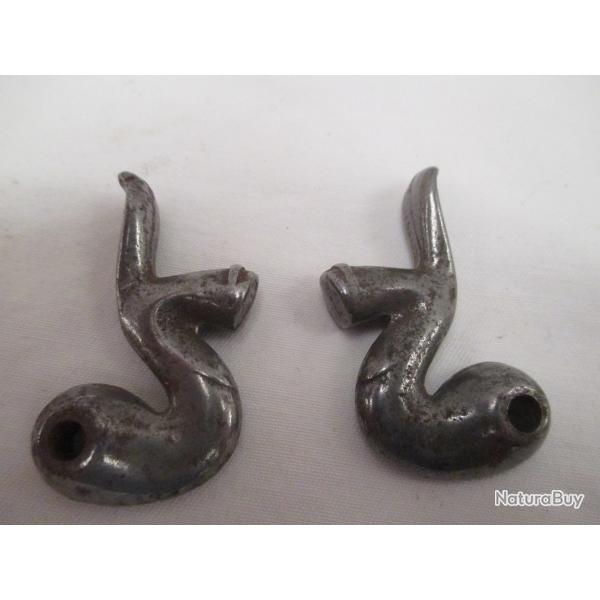 une paire  d'�bauche de  chens pour pistolet a broche