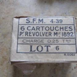 1 paquet revolver 8mm neutralis&eacute;es mod 92 8mm92 percut&eacute;e perc&eacute;es 8 mm dat&eacute; 1939  ww2