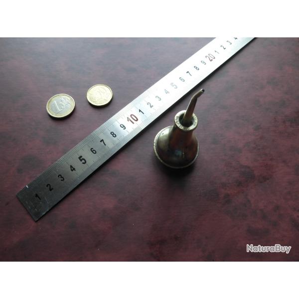 burette a huile en laiton