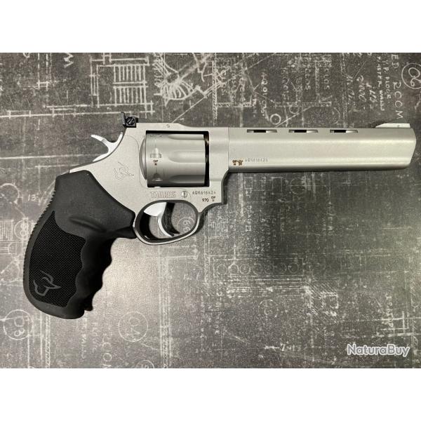 REVOLVER TAURUS 970 TRACKER 61/2 MATTE 22LR EN STOCK