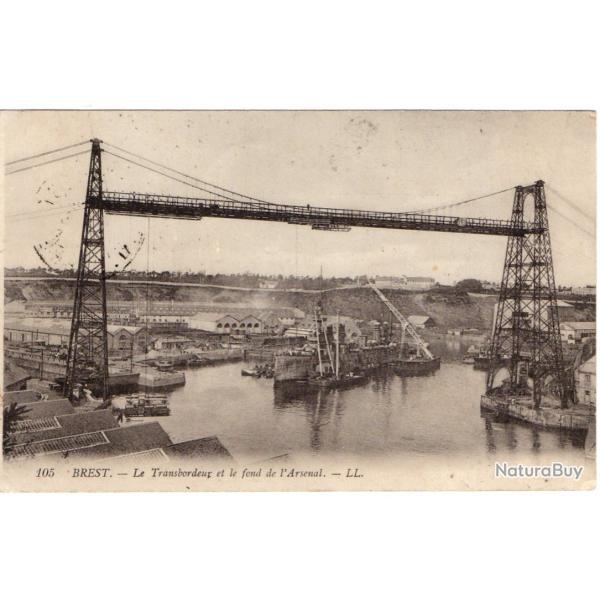 CPA - BREST - Le Pont Transbordeur et le fond de l'Arsenal N�1386