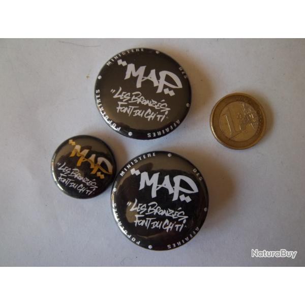 lot badges "les bronz�s font du ch'ti"