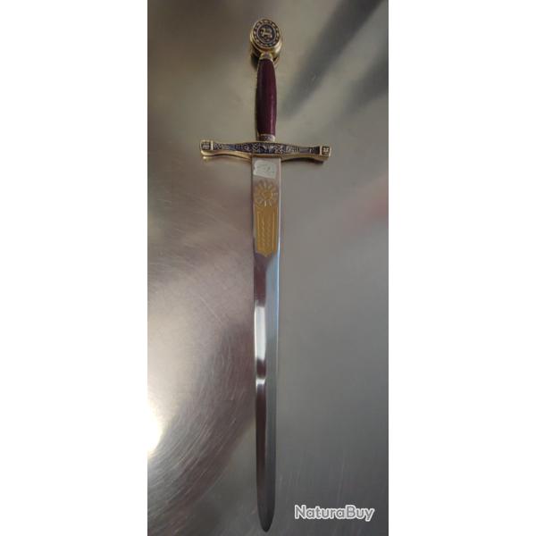 COUPE PAPIER (LETTRE) - FORME �P�E EXCALIBUR - OR / ROUGE - NEUF