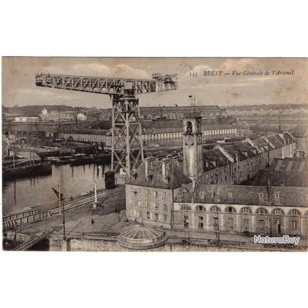 CPA - Marine Militaire - BREST -Vue Generale de l'Arsenal  N�1396