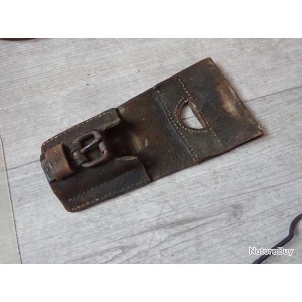 1890 Porte fourreau pour glaive, baonnette de fusil, mousqueton suisse Vetterli ou 1889 RUBIN
