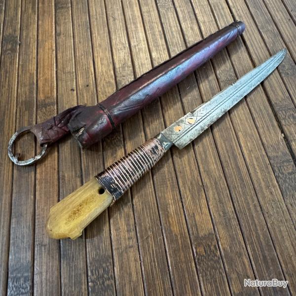 JOLIE PETIT COUTEAU ORIENTAL BOUSAADI LAME FORG�E GRAV�E INCRUST�E DE CUIVRE MANCHE CORNE BLONDE