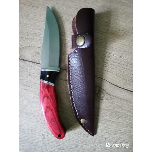 vend couteau de chasse neuf