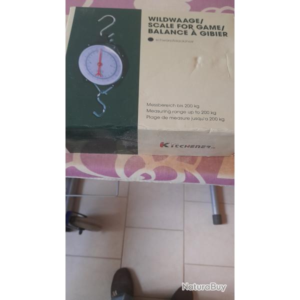 PEUSON NEUF JAMAI SEVI MAXI 200Kg