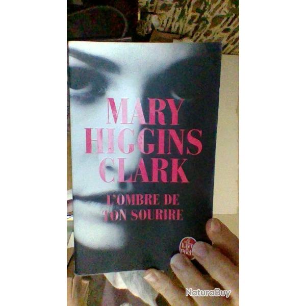L'ompbre de ton sourire par Mary Higgins Clark - Le livre de poche -