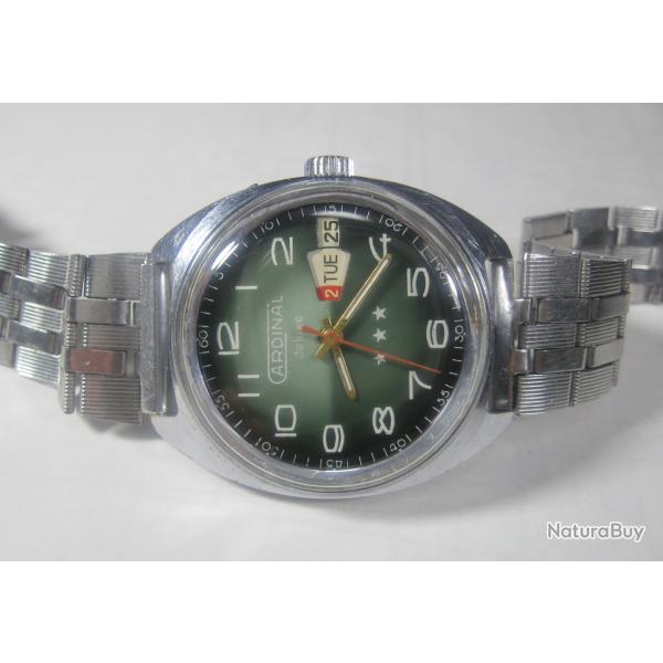 SLAVA Cardinal De luxe 2428 Montre-bracelet Sovi�tique Vintage Pour Homme 26 rubis, ann�es 1970