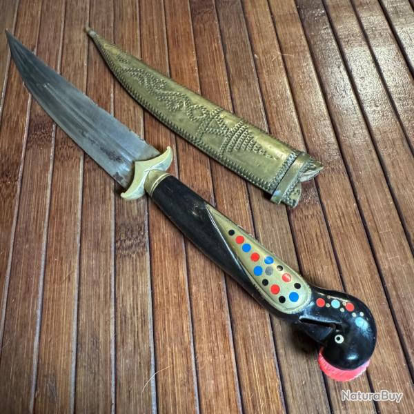 JOLIE COUTEAU ORIENTAL MANCHE EN CORNE SCULPT� EN VOLATILE