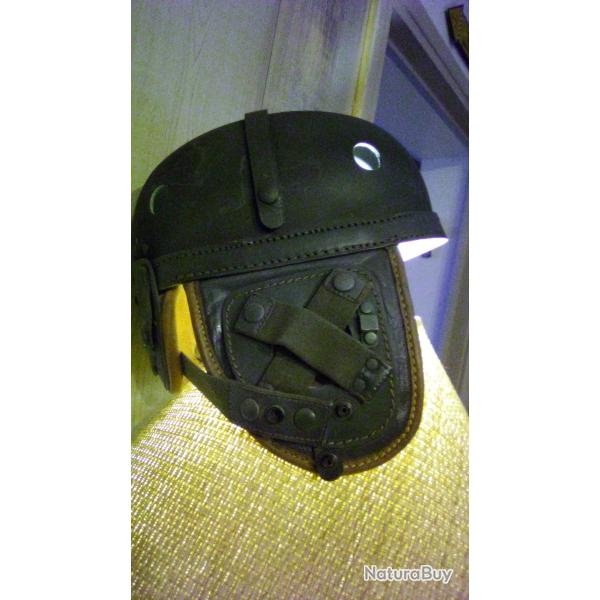 Casque de char